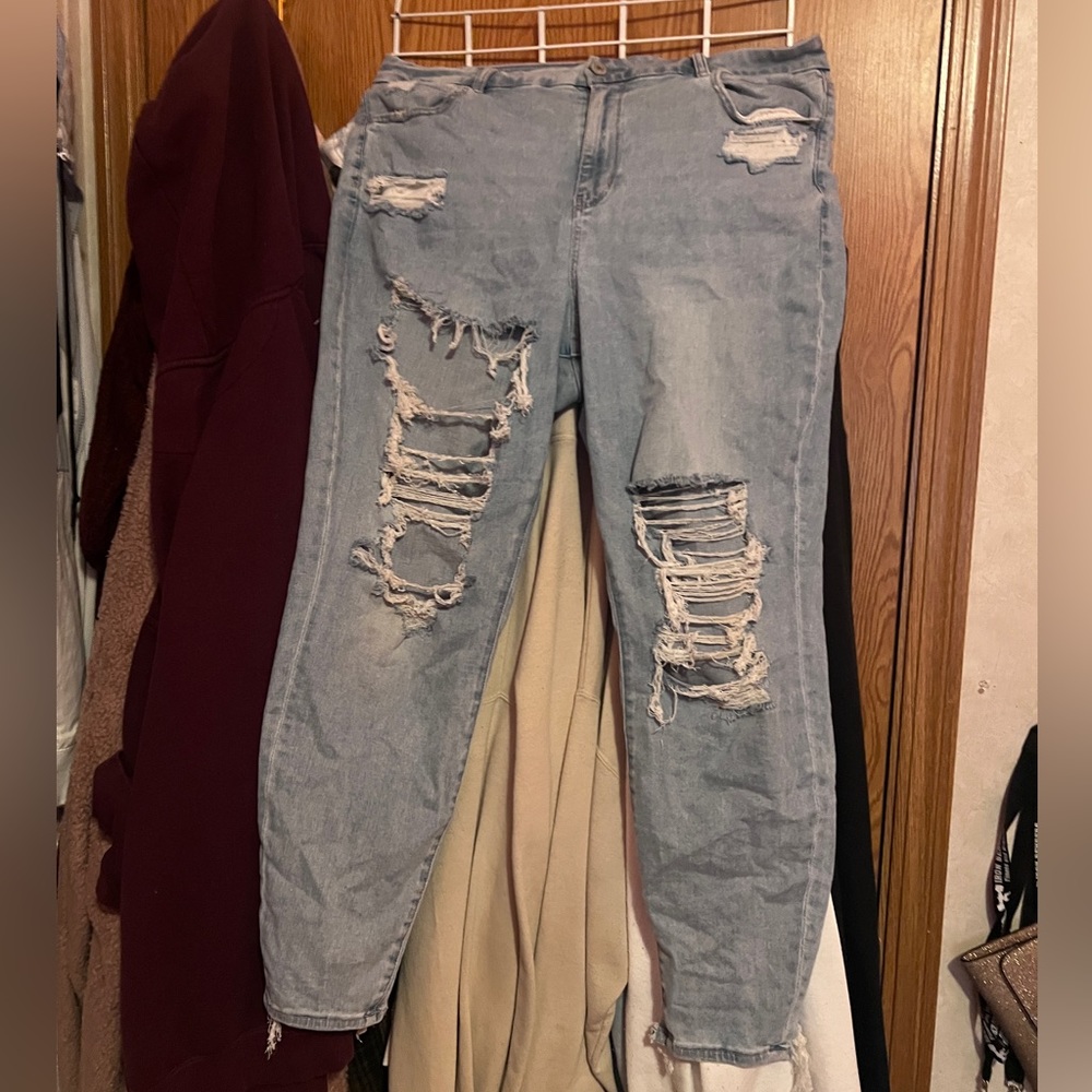 American eagle skinny (next level stretch) destrested ripped size 20 jeans